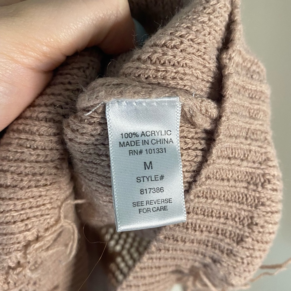 Distressed Pattern Detail Sweater - Picture 5 of 5